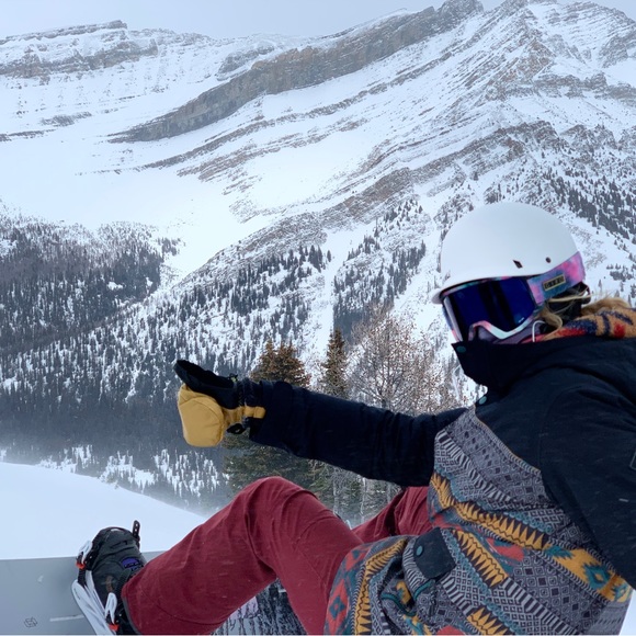 Meet your Posher, Lindsey - Picture 1 of 1